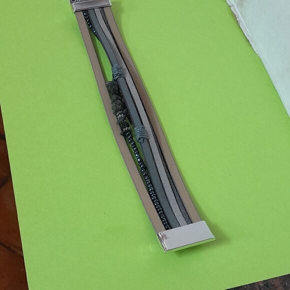 6 Strand Python Magnetic Leather  Bracelet With Tourquouse Stone...New - Picture 6 of 7